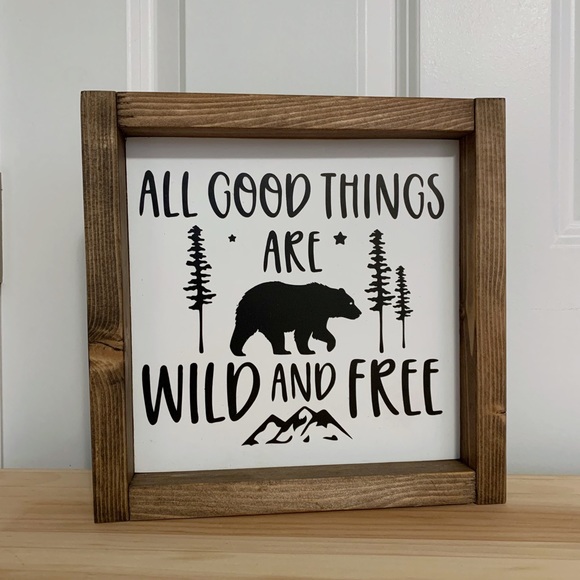 9.5”x9.5” Wood sign with frame Wild & Free - Picture 3 of 4